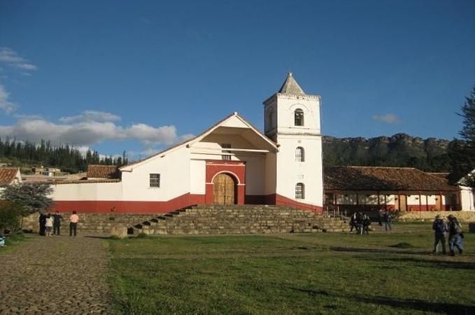 Recorre El Valle De Los Alcázares: Sabana De Bogotá