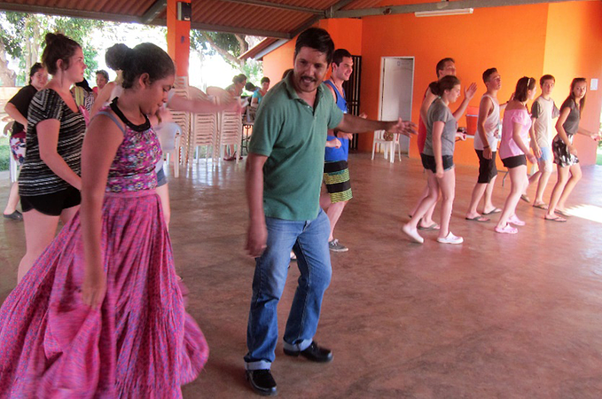 Tipico Dance Lesson Tour